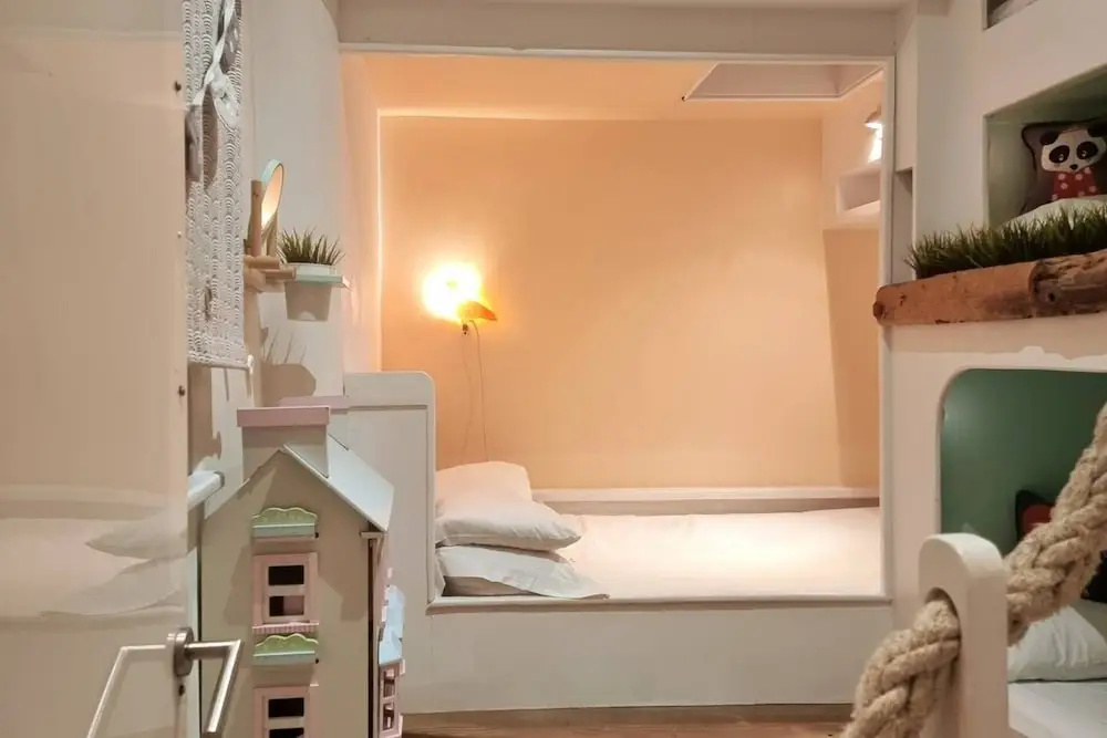 Family Cottage 2 mins from Hove seafront