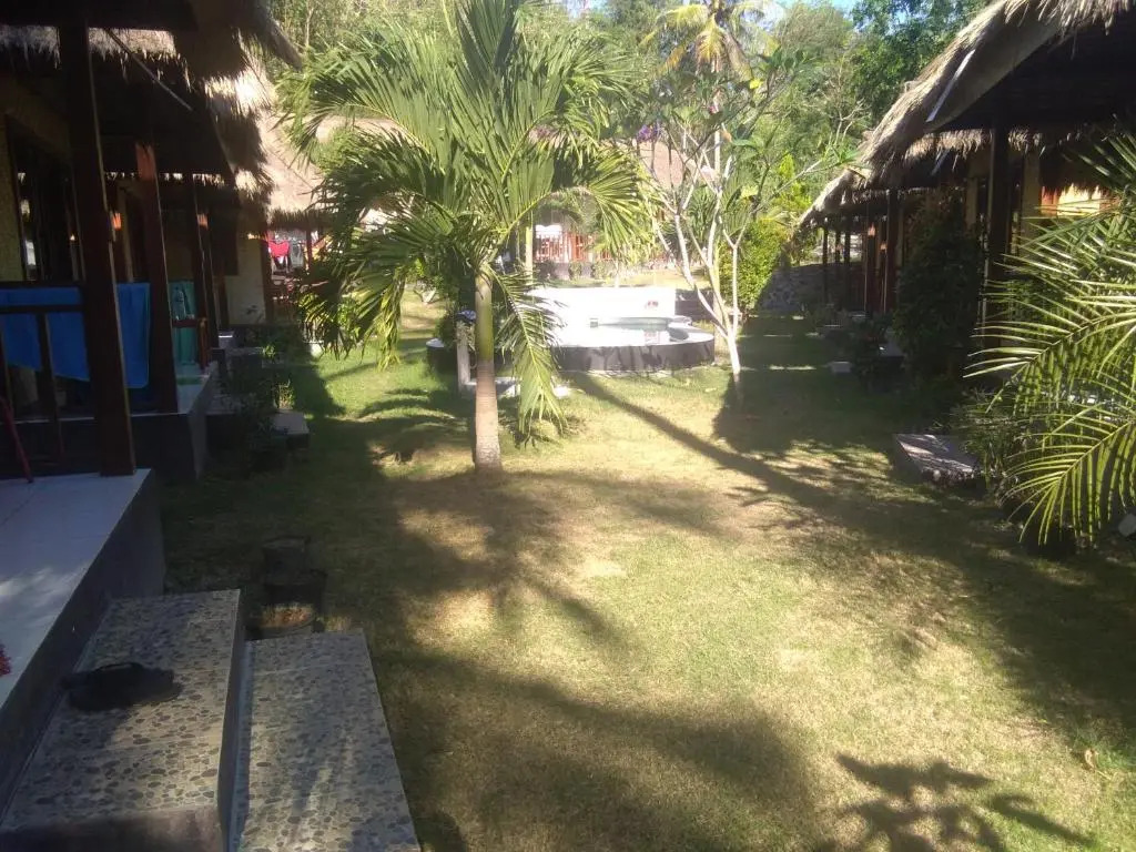 Airas Garden Homestay ECO Bungalows