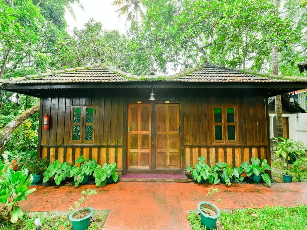 Green Aura Resort by OYO Rooms