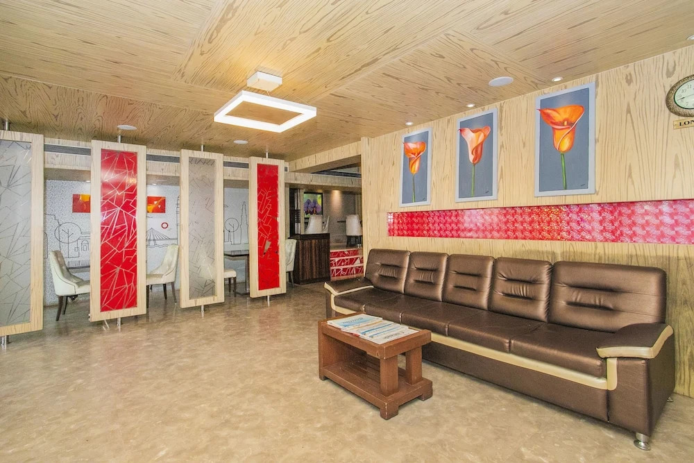 R D Suites A Business Hotel