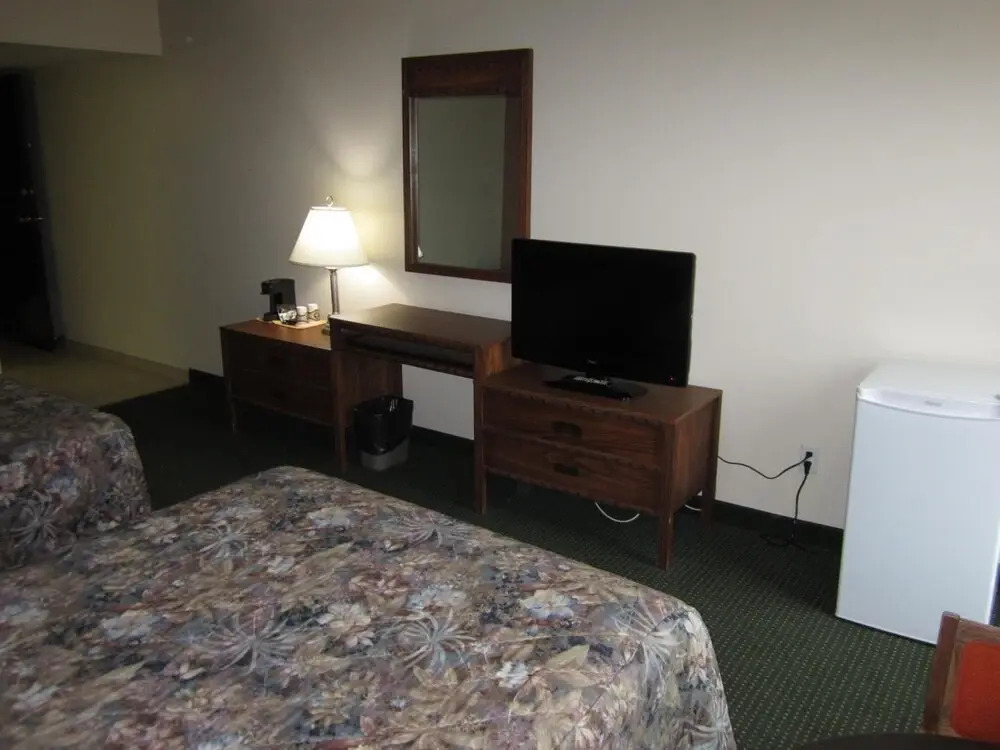 Fort Nelson Hotel