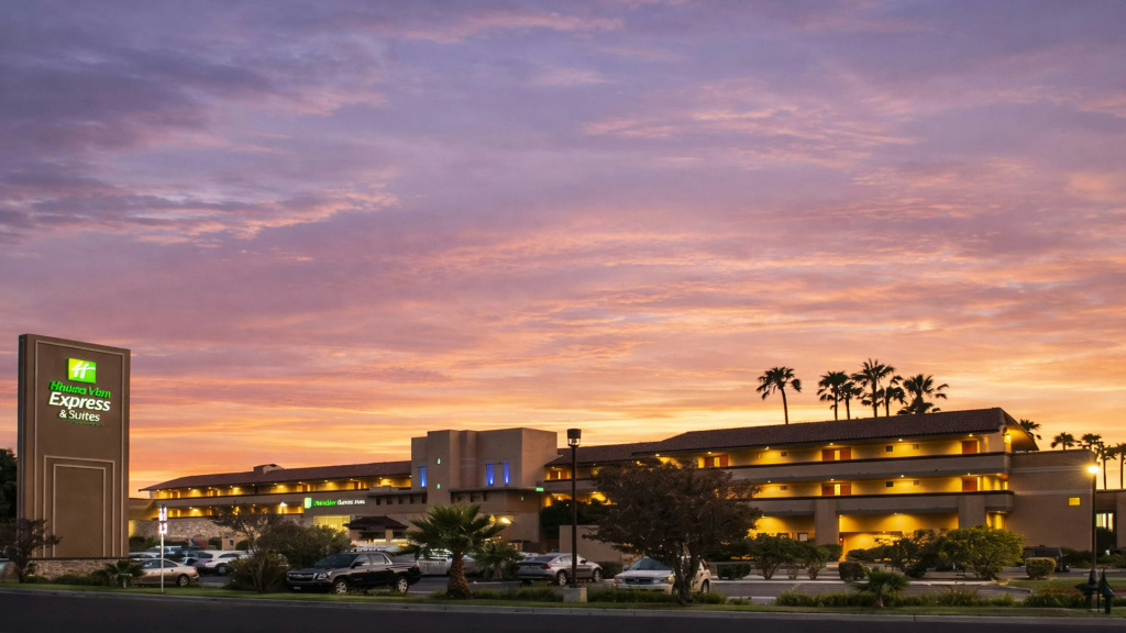 Holiday Inn Express Hotel & Suites Ventura Harbor by IHG