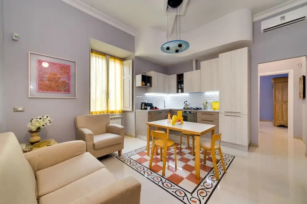 Nice & Colorful 1bed Flat - up to 5 Guests!