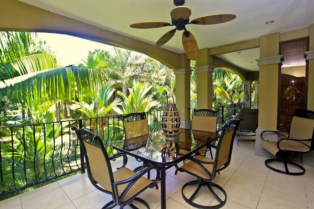 Montecarlo 13 - 2 Br Condo