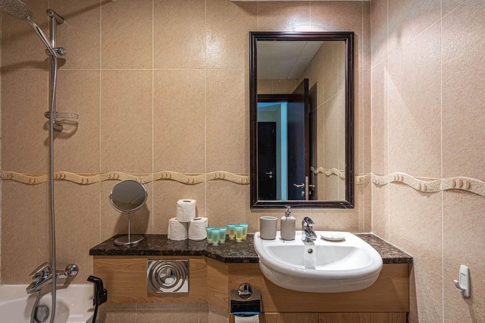 HiGuests - Goldcrest Views 1