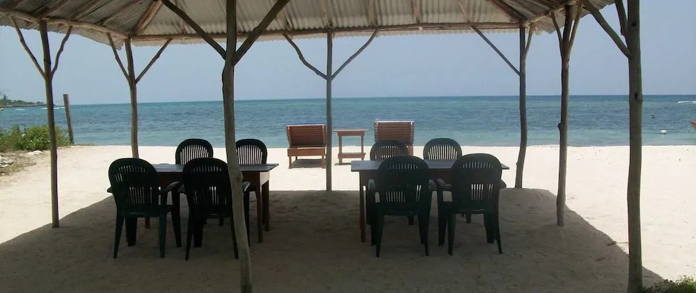 Richie's on the beach