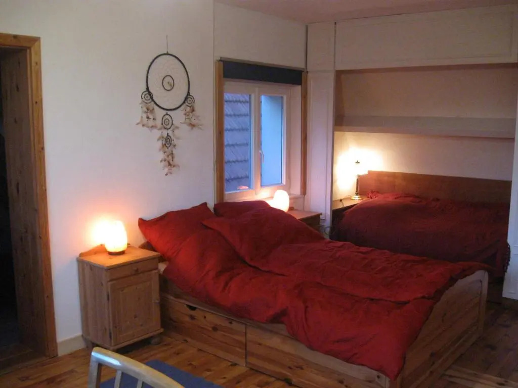 Familiensuite, zwei Zimmer, Mitbenutzung von Küche und Bad
