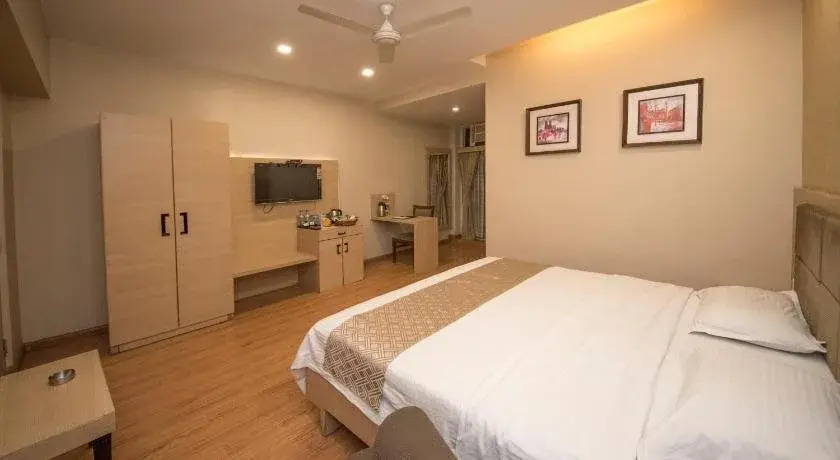 Hotel Trax International