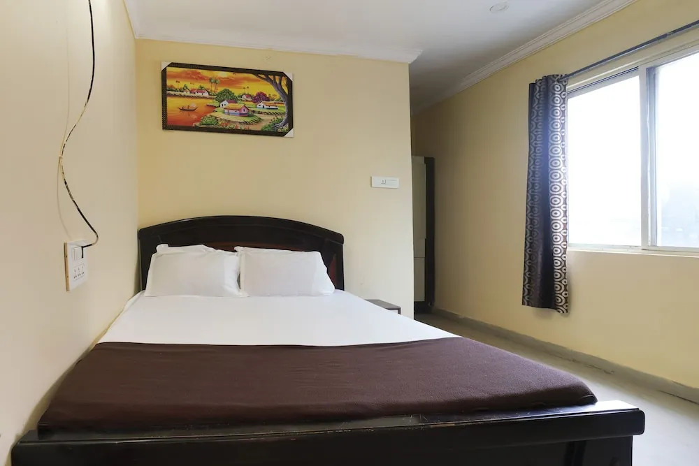 Hotel Royal Plaza Main Branch