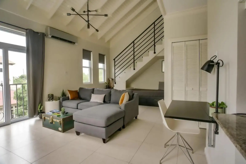 Choose To Be Happy at Eight - Eight Super Studio Apartments