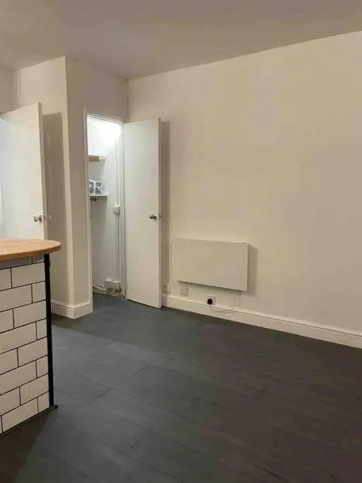 Lovely studio flat in the heart of Maidstone