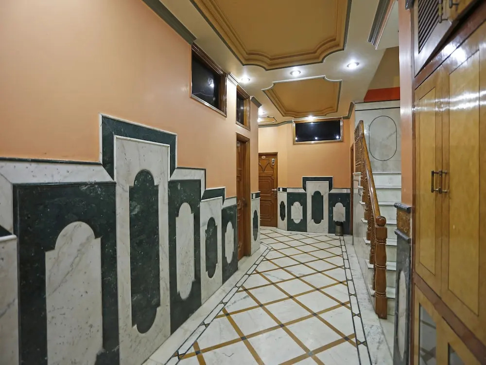 OYO 7135 Hotel Blue Sapphire