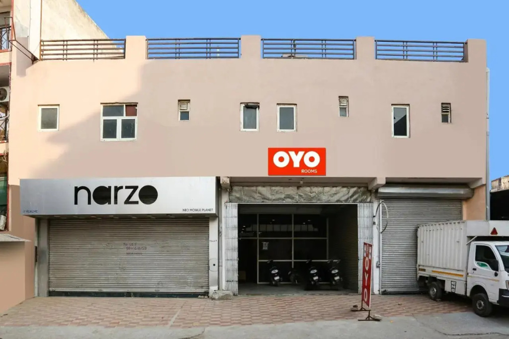 OYO Flagship 80701 Gour Stay Inn