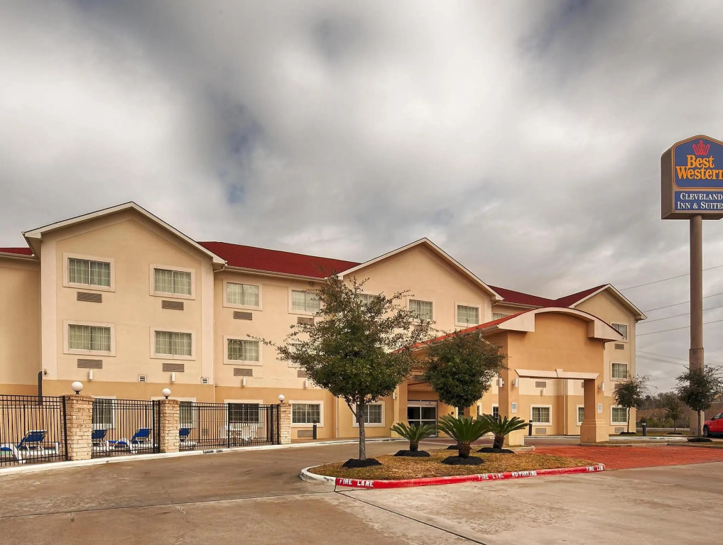 Best Western Cleveland Inn & Suites