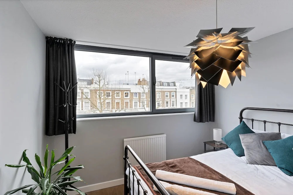 Kensington 3 Bedroom Flat Close2subway