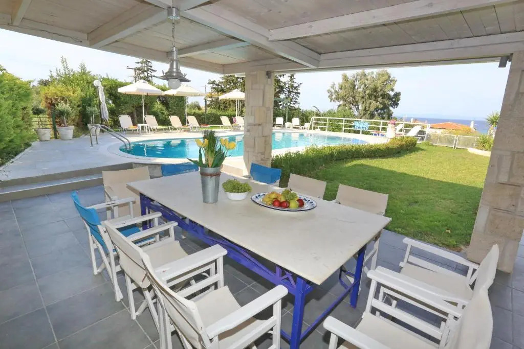 Lapis Luxury Villa