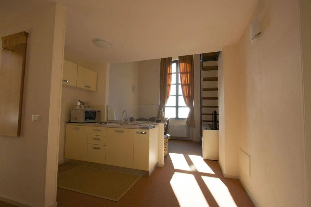 Miramare Apartments&Suites