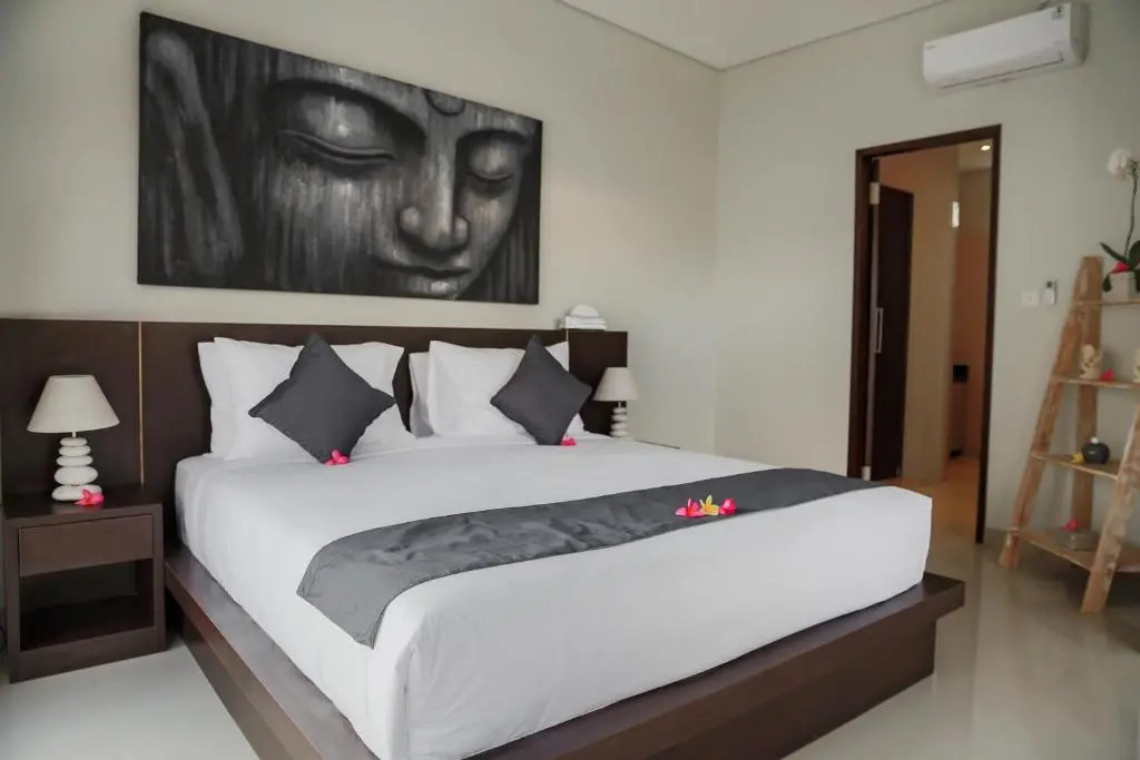 Villa 66, 5 min walk to Double 6 beach