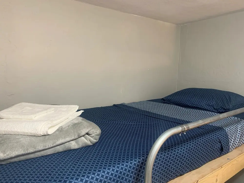 Larry's Long Stay Hostel