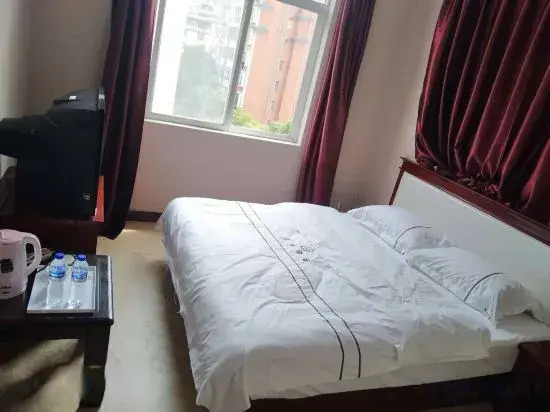 Chuxiong Lanqin Hotel