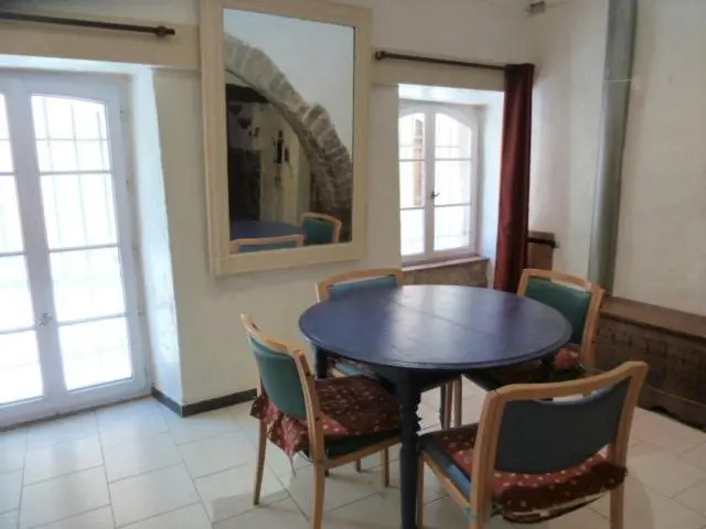 Atypique-ancienne grange de 48 m²