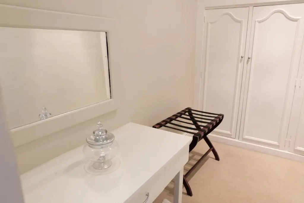 11 WESTCLIFF RENTALS