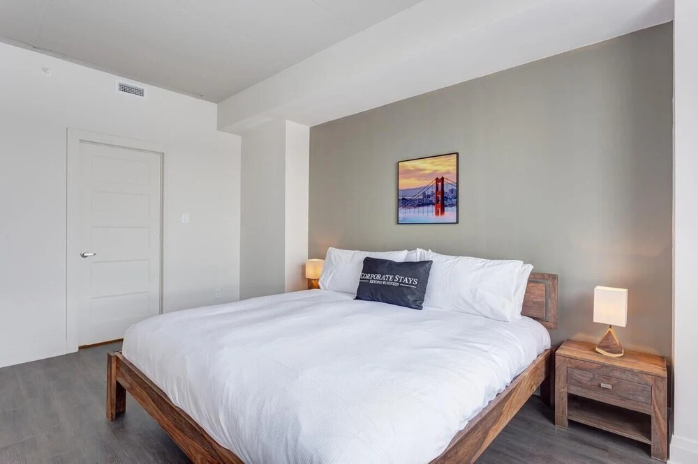LEquinox Modern Apartments by Corporate Stays