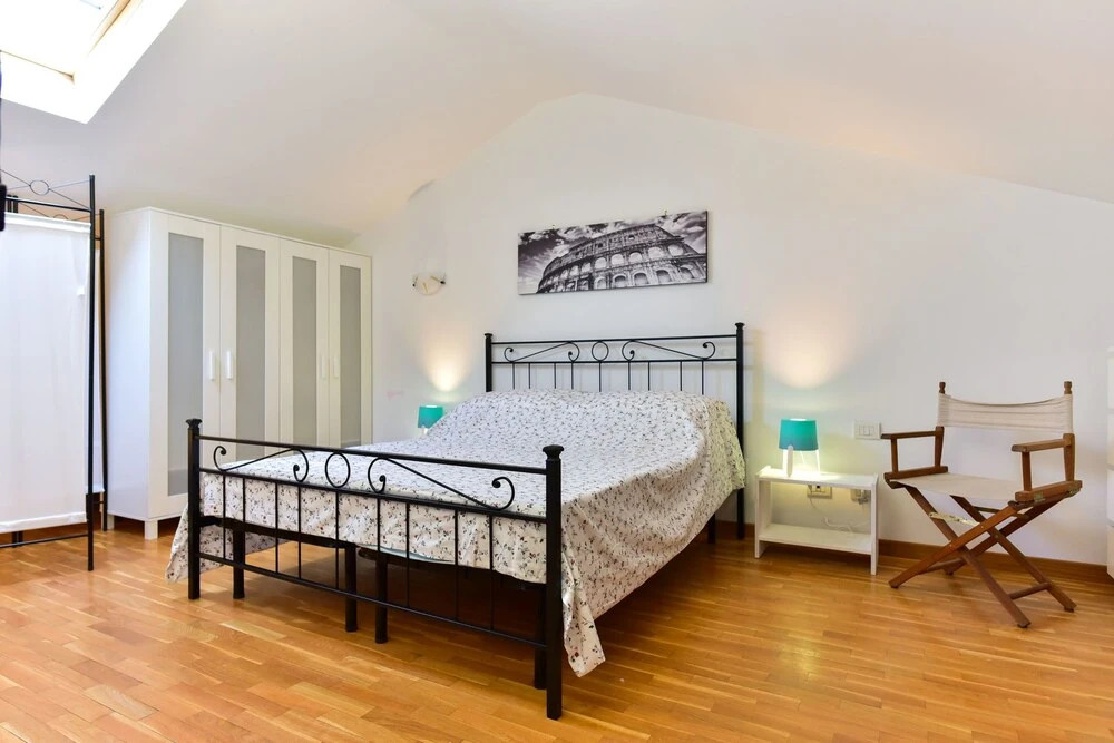 Libetta 8pax Apartment