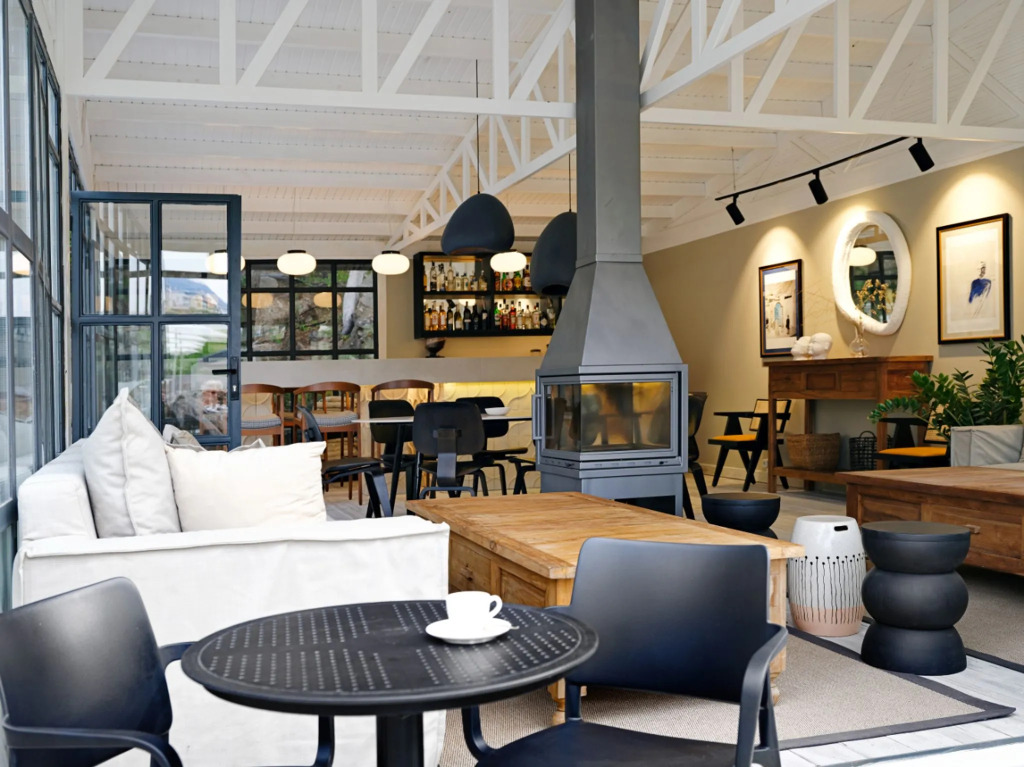 Dorman Suites