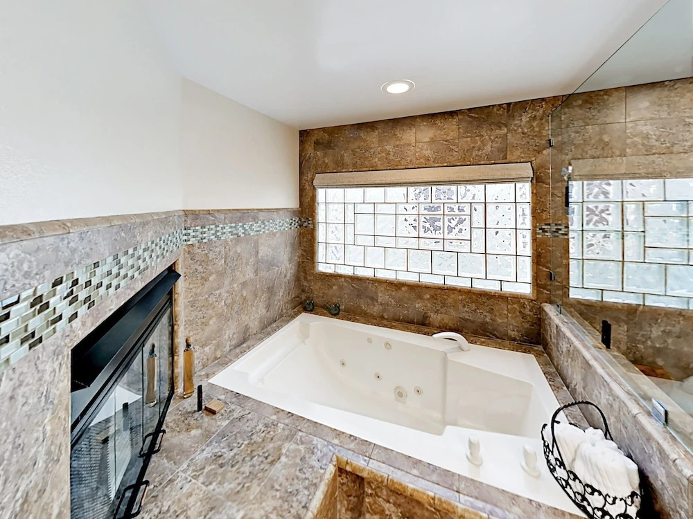 Designer - 3 Br Home