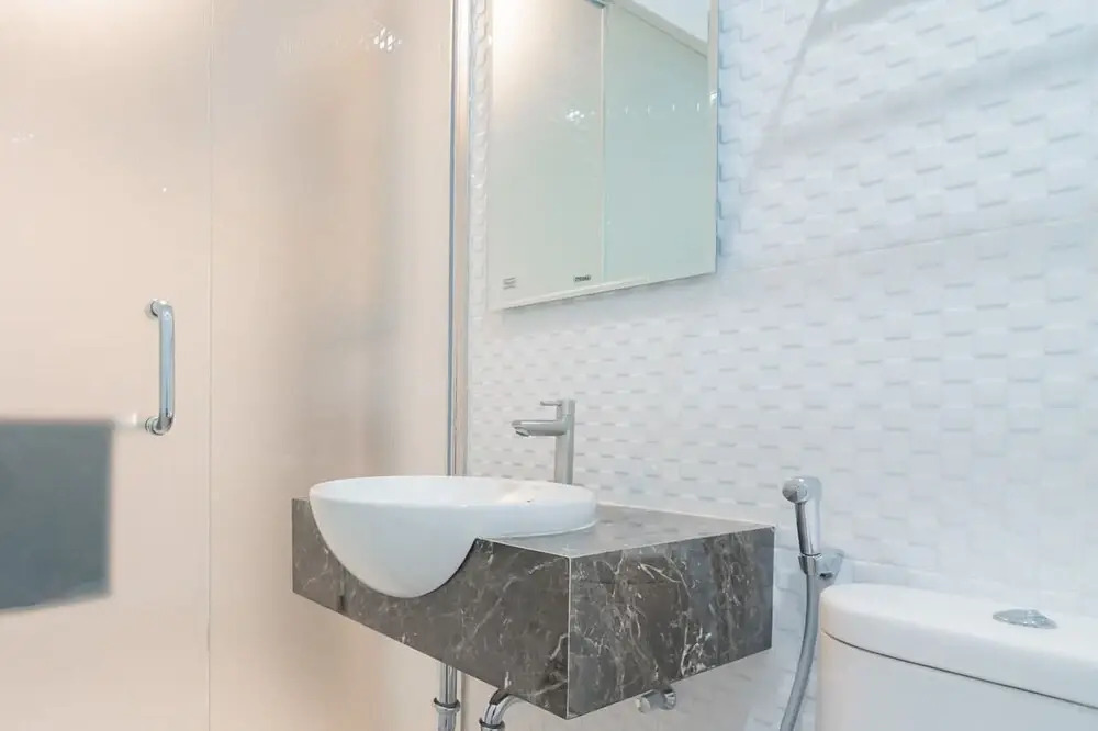 RedDoorz Plus near Siloam Hospital Balikpapan