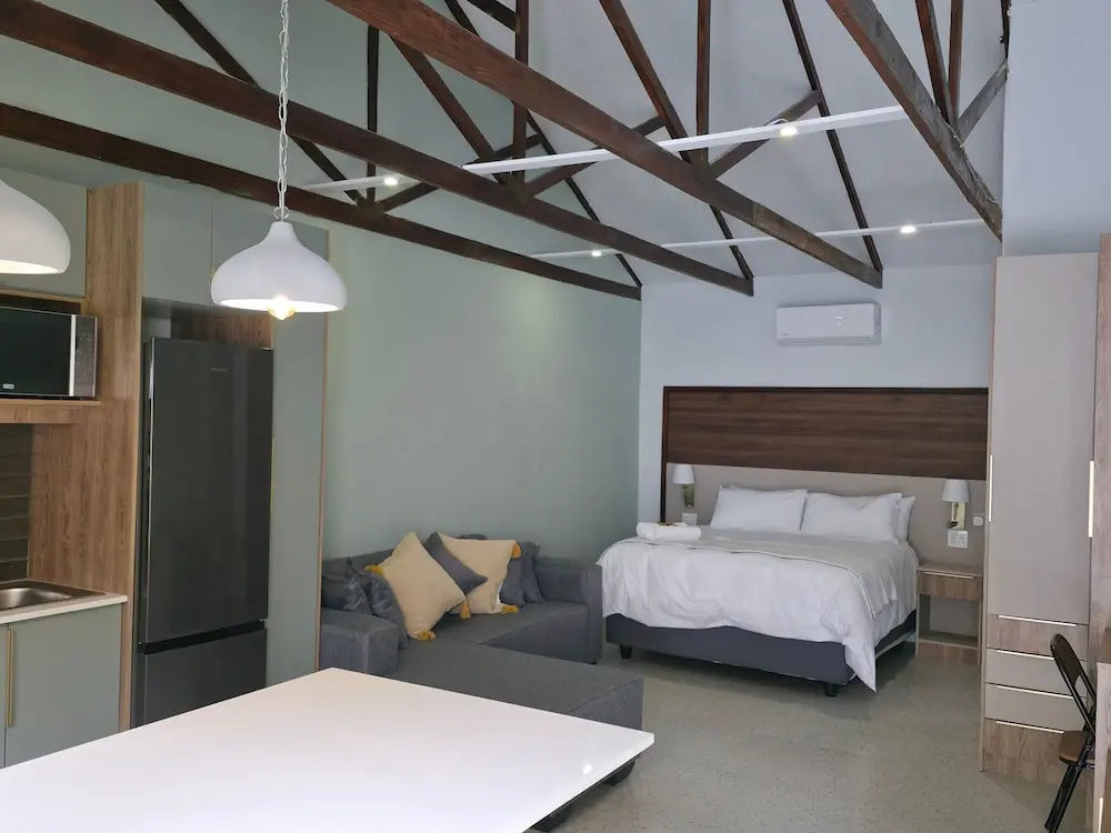 Leipoldt Self-Catering Accommodation