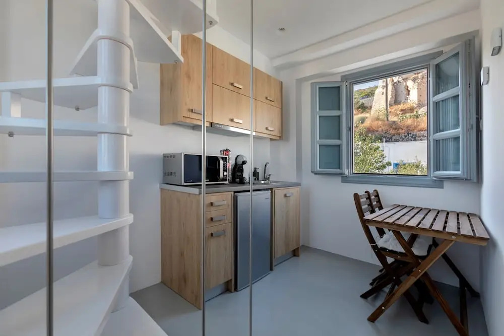 BlackStone Luxury Suites