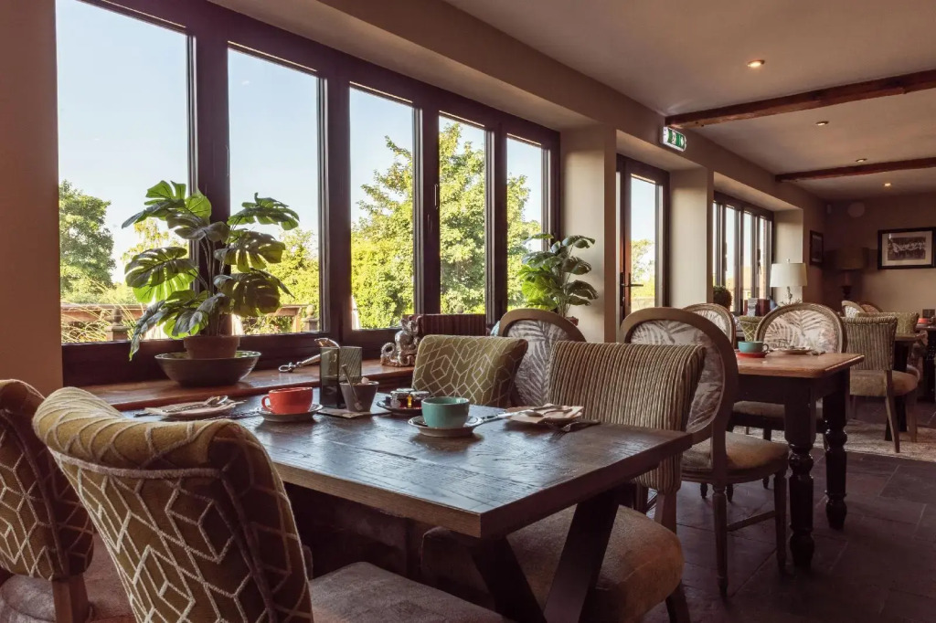 The King William IV - The Coaching Inn Group