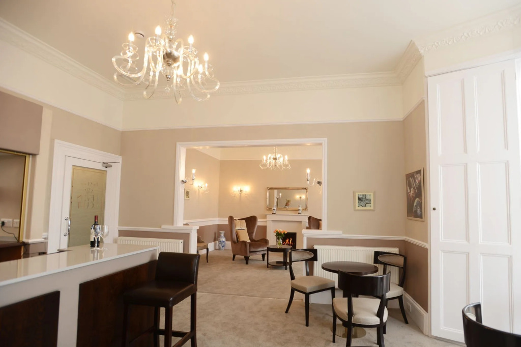 Devon Court Hotel