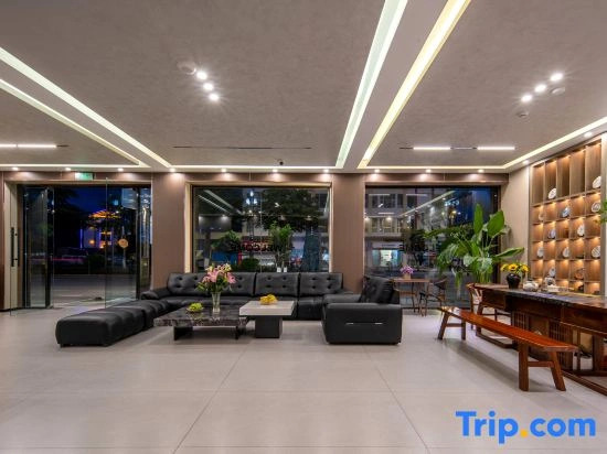 Hu Rong Feng Hotel (Lijiang High-Speed Railway Station Store)