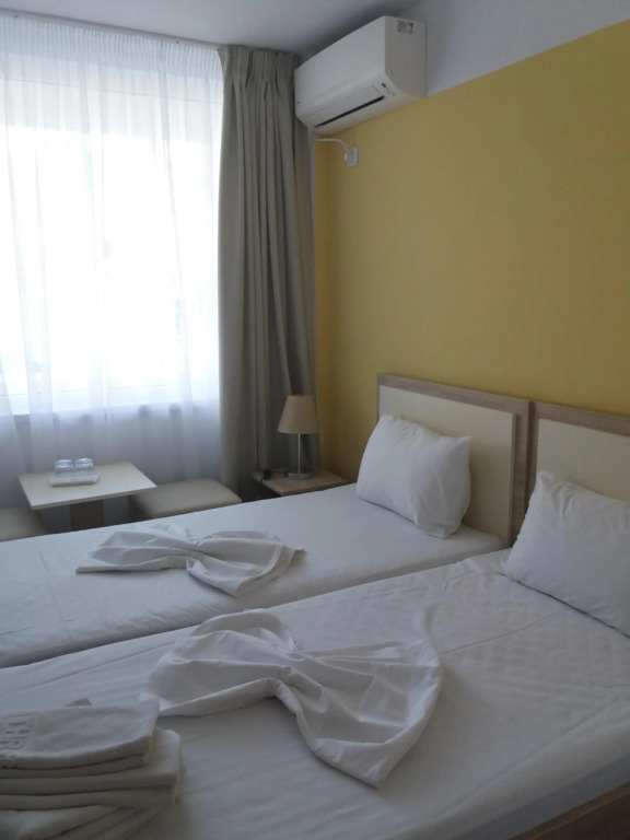 Hotel Diana