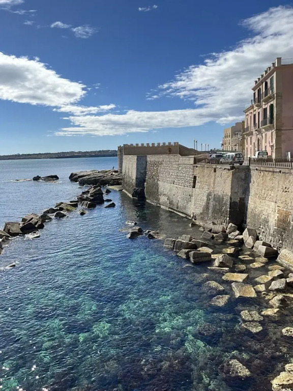 Rua 39 fine apartments by Dimore in Sicily