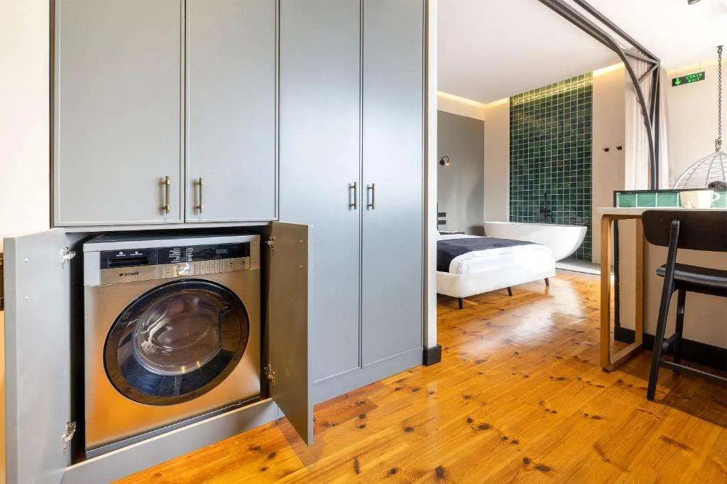 Upside Apartments