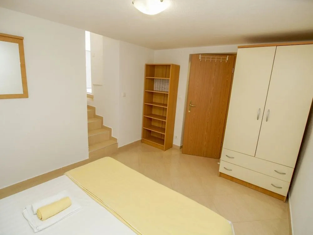 Apartments Miro
