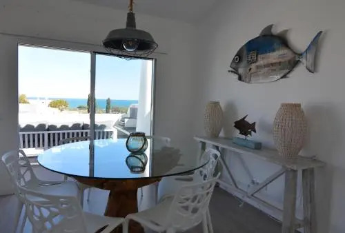 Villa 44