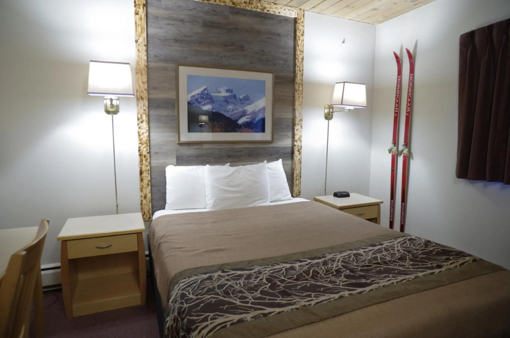 Canadas Best Value Inn and Suites Fernie