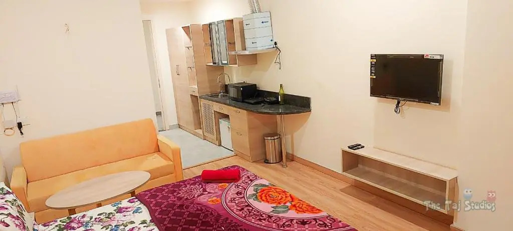 GM-1st Time Homestay in Mall with Taj Studios