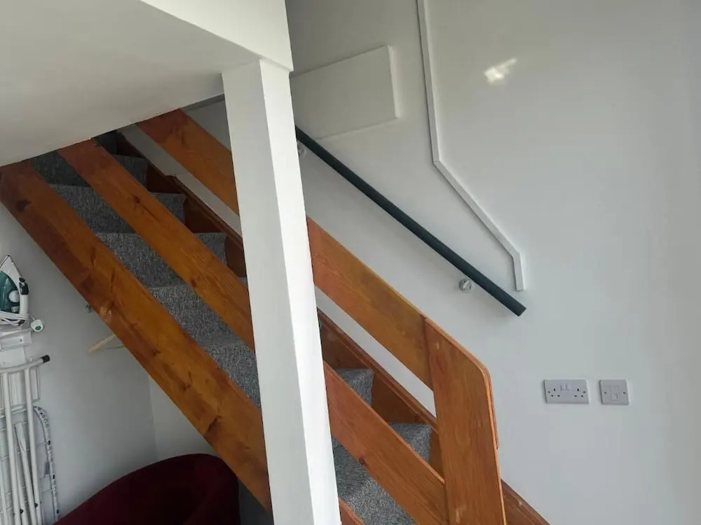 Kick Back Relax Stylish Space With Balcony