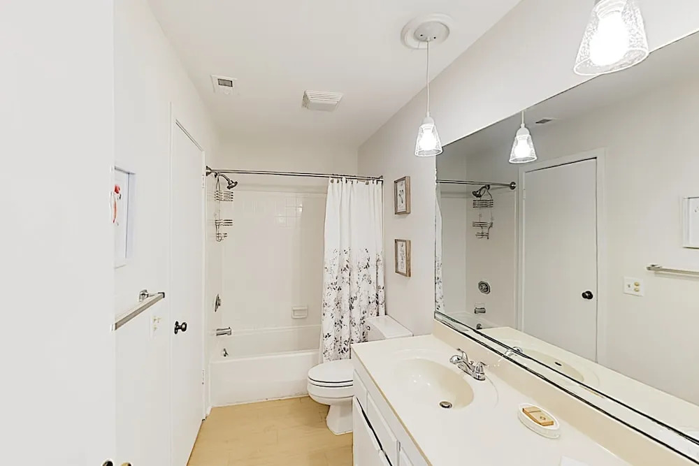 New Listing! All-suite W/ Resort Amenities 3 Bedroom Condo