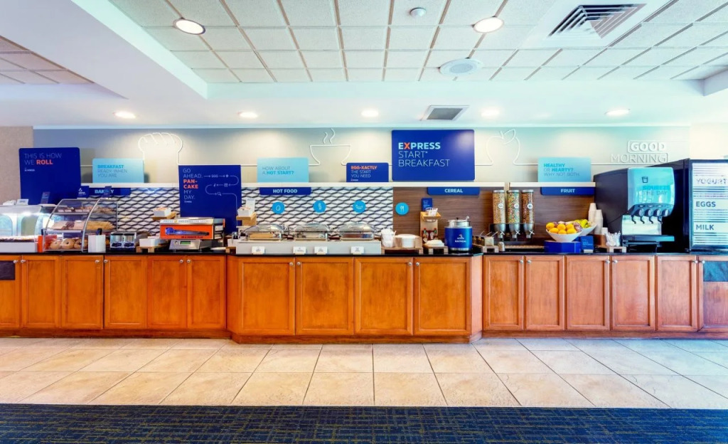 Holiday Inn Express & Suites Bradenton East-Lakewood Ranch by IHG