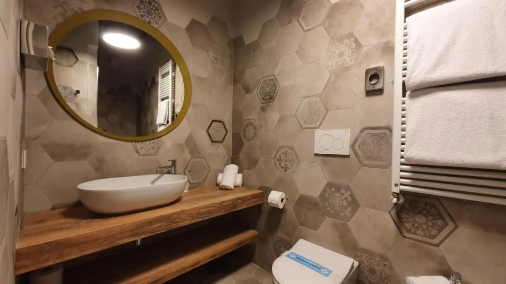 Cà Uberti Palace Hotel, MantegnaHotels