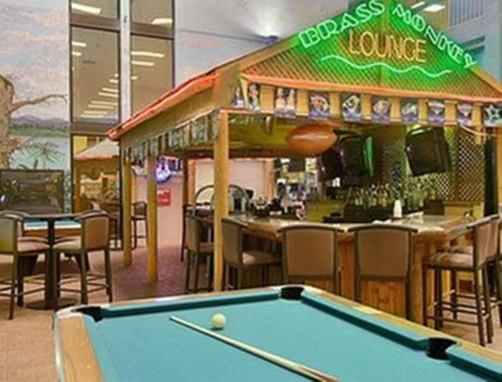 Parkside Hotel & Suites