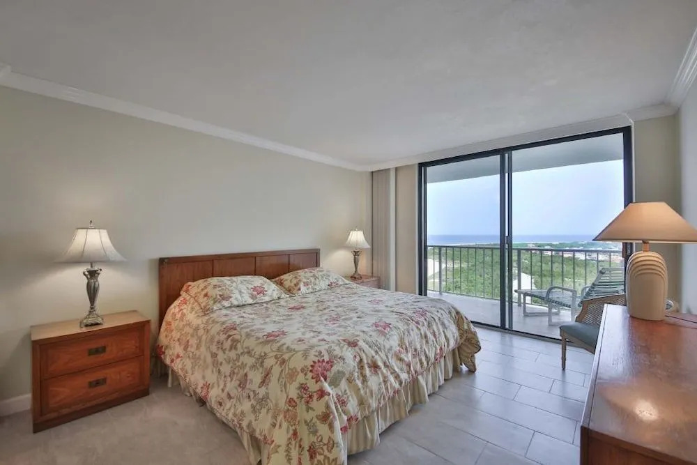 Seaview Condo #12929