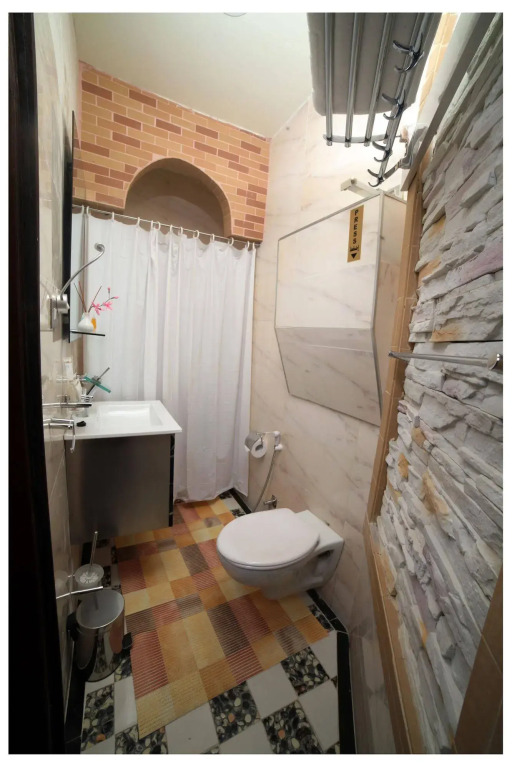Roomi Suites Hotel
